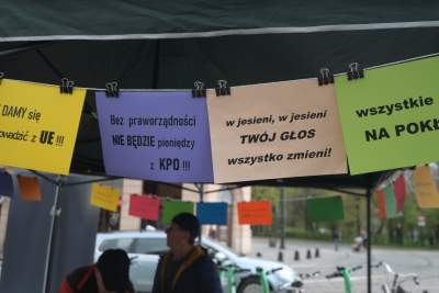 Zachęcali do udziału w wyborach, straszyli rządową ośmiornicą - zdjęcie 15