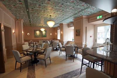 Był tu kościół, urząd celny, wytwórnia pierogów, a dziś... luksusowy hotel - zdjęcie 12