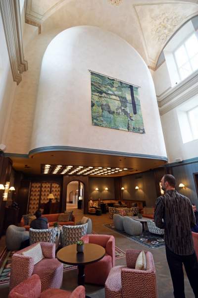 Był tu kościół, urząd celny, wytwórnia pierogów, a dziś... luksusowy hotel - zdjęcie 43