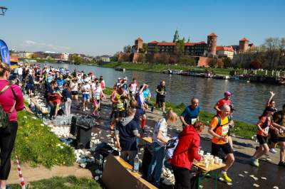 Prawdziwy dzień bez samochodu na ulicach Krakowa. Udane, wielkie bieganie - zdjęcie 42