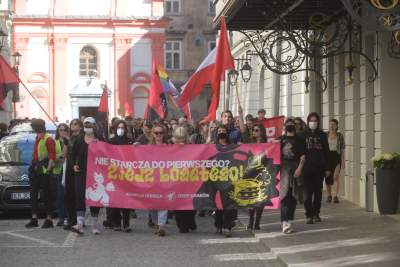 "Nie starcza do pierwszego? Zjedz bogatego!", pierwszomajowy protest - zdjęcie 3