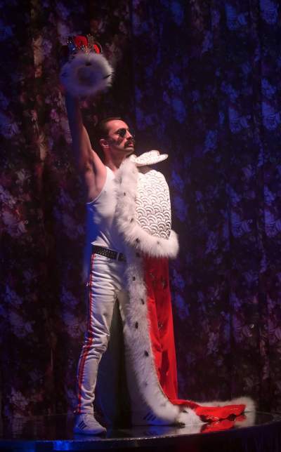 Spektakl skazany na sukces? „Królowa", historia człowieka, który stał się legendą - zdjęcie 12