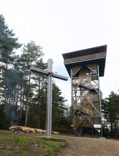 Pomysł na weekendową wycieczkę, nowa wieża widokowa w Beskidzie Wyspowym - zdjęcie 2