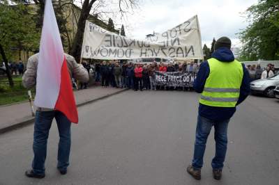 Mieszkańcy kontra górnicy, mają dość trzęsącej się ziemi - zdjęcie 30