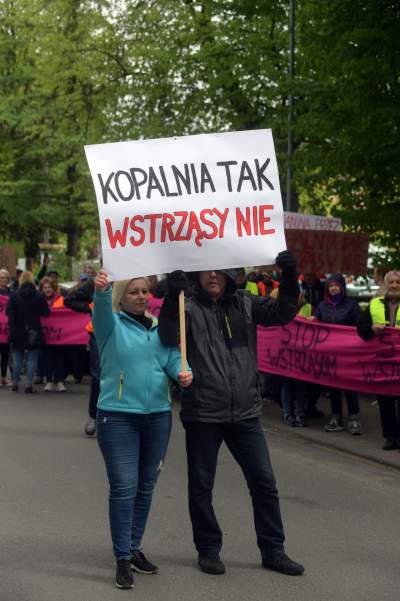 Mieszkańcy kontra górnicy, mają dość trzęsącej się ziemi - zdjęcie 13