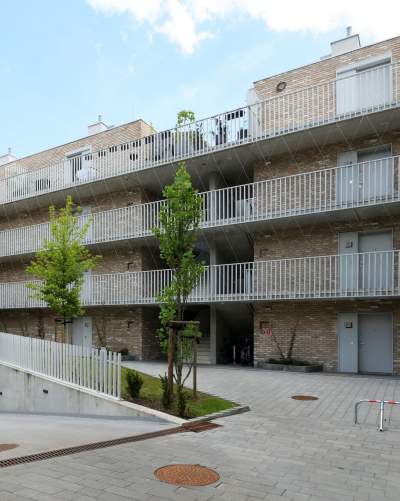 Budynek przy Kujawskiej: przykład udanej zabudowy uzupełniającej - zdjęcie 2