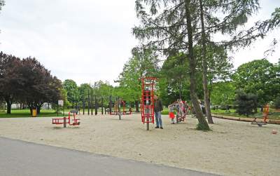 Tak zmienia się park Kurdawanów, nowe rośliny, alejki, plac zabaw - zdjęcie 13