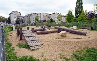 Tak zmienia się park Kurdawanów, nowe rośliny, alejki, plac zabaw - zdjęcie 18