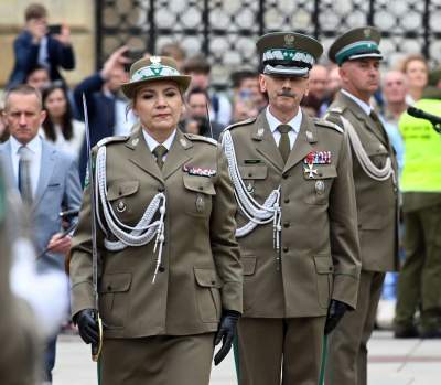 Święto Straży Granicznej na Wawelu z protestem w tle... - zdjęcie 23