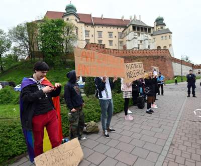 Święto Straży Granicznej na Wawelu z protestem w tle... - zdjęcie 41