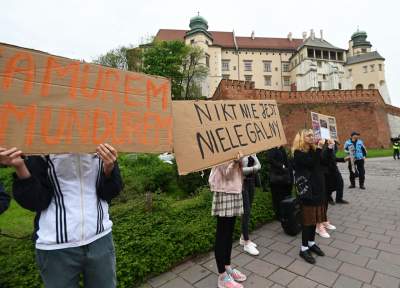 Święto Straży Granicznej na Wawelu z protestem w tle... - zdjęcie 42