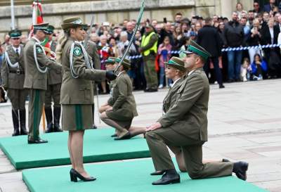 Święto Straży Granicznej na Wawelu z protestem w tle... - zdjęcie 22