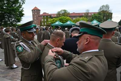 Święto Straży Granicznej na Wawelu z protestem w tle... - zdjęcie 28