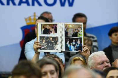 Tusk z Trzaskowskim zachwyceni spotkaniem w Krakowie. "Oniemieliśmy" - zdjęcie 39