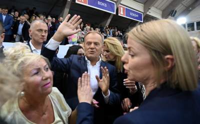 Tusk z Trzaskowskim zachwyceni spotkaniem w Krakowie. "Oniemieliśmy" - zdjęcie 61