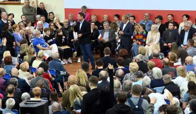 Tusk z Trzaskowskim zachwyceni spotkaniem w Krakowie. "Oniemieliśmy" - zdjęcie 49