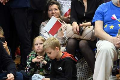 Tusk z Trzaskowskim zachwyceni spotkaniem w Krakowie. "Oniemieliśmy" - zdjęcie 27