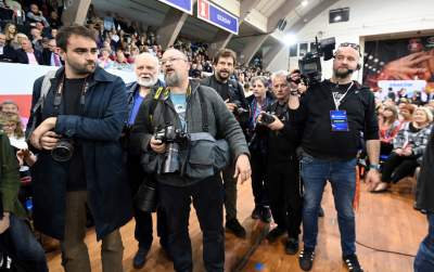 Tusk z Trzaskowskim zachwyceni spotkaniem w Krakowie. "Oniemieliśmy" - zdjęcie 45