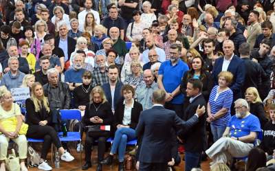 Tusk z Trzaskowskim zachwyceni spotkaniem w Krakowie. "Oniemieliśmy" - zdjęcie 53