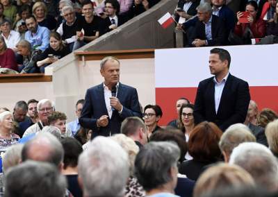 Tusk z Trzaskowskim zachwyceni spotkaniem w Krakowie. "Oniemieliśmy" - zdjęcie 11