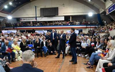 Tusk z Trzaskowskim zachwyceni spotkaniem w Krakowie. "Oniemieliśmy" - zdjęcie 16