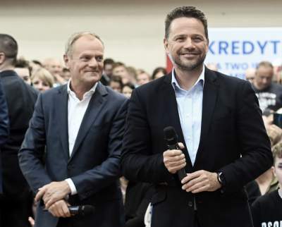 Tusk z Trzaskowskim zachwyceni spotkaniem w Krakowie. "Oniemieliśmy" - zdjęcie 24