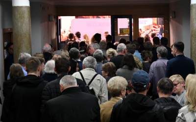 Tusk z Trzaskowskim zachwyceni spotkaniem w Krakowie. "Oniemieliśmy" - zdjęcie 1