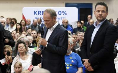 Tusk z Trzaskowskim zachwyceni spotkaniem w Krakowie. "Oniemieliśmy" - zdjęcie 13