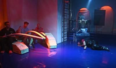 Niemęski spektakl w Starym Teatrze, mężczyźni na zakręcie... - zdjęcie 14