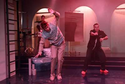 Niemęski spektakl w Starym Teatrze, mężczyźni na zakręcie... - zdjęcie 7