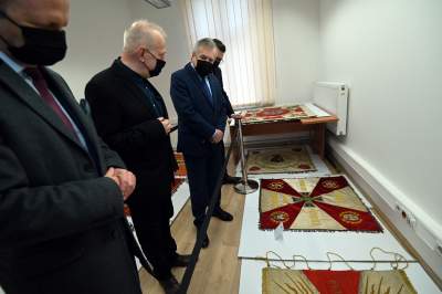 Odzyskane siłą muzealia, część uszkodzonych przez żerujące owady - zdjęcie 12