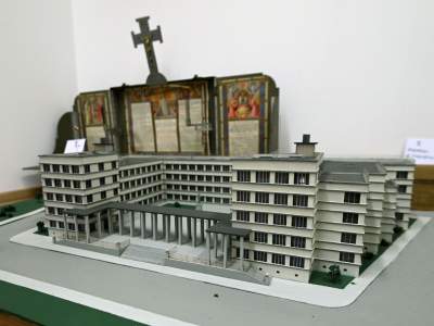 Odzyskane siłą muzealia, część uszkodzonych przez żerujące owady - zdjęcie 19