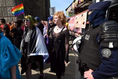 Tęczowy Kraków pokazał moc: Marsz Równości przeszedł przez miasto - zdjęcie 15