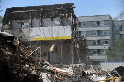 Tu była studencka stołówka, wielkie wyburzanie na miasteczku AGH - zdjęcie 5