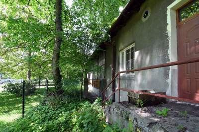 Niszczejąca Modrzejówka, piękny zakątek w centrum Krakowa - zdjęcie 9