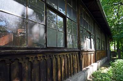 Niszczejąca Modrzejówka, piękny zakątek w centrum Krakowa - zdjęcie 15