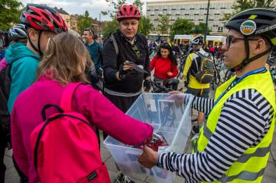 Prawie jak w Amsterdamie, rowerzyści "przegonili" samochody... - zdjęcie 13