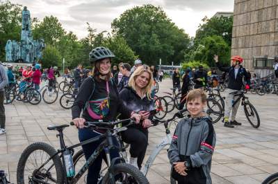 Prawie jak w Amsterdamie, rowerzyści "przegonili" samochody... - zdjęcie 7