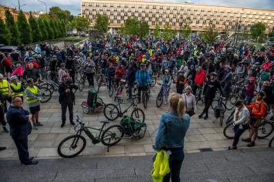 Prawie jak w Amsterdamie, rowerzyści "przegonili" samochody... - zdjęcie 15