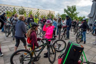 Prawie jak w Amsterdamie, rowerzyści "przegonili" samochody... - zdjęcie 6