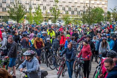 Prawie jak w Amsterdamie, rowerzyści "przegonili" samochody... - zdjęcie 21