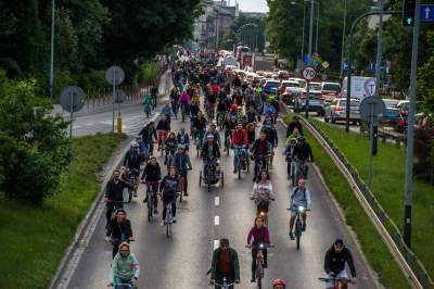 Prawie jak w Amsterdamie, rowerzyści "przegonili" samochody... - zdjęcie 33