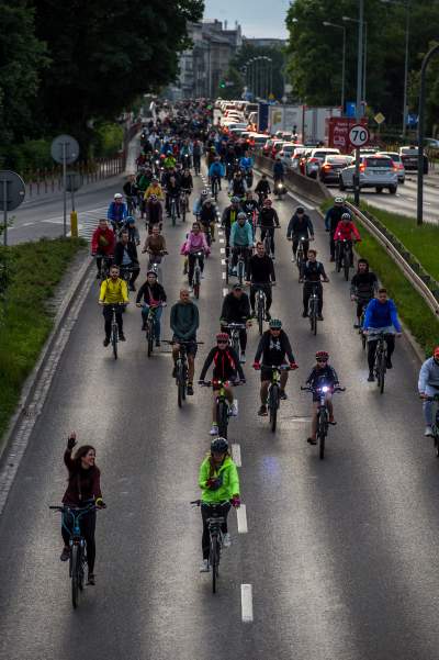 Prawie jak w Amsterdamie, rowerzyści "przegonili" samochody... - zdjęcie 32