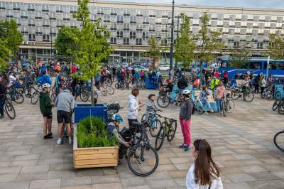 Prawie jak w Amsterdamie, rowerzyści "przegonili" samochody... - zdjęcie 8