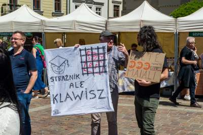 Kraków solidarny z Warszawą, wielki dzień demokratycznej opozycji - zdjęcie 16