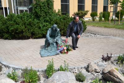 Kopernik na kampusie UJ. "Można obok niego usiąść, pogłaskać go" - zdjęcie 6