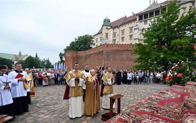 Sacrum-profanum, centralna procesja Bożego Ciała w Krakowie AD 2023 - zdjęcie 4