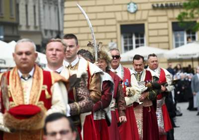 Sacrum-profanum, centralna procesja Bożego Ciała w Krakowie AD 2023 - zdjęcie 35