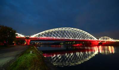 Imponująca nowa przeprawa kolejowa na Wiśle, jest też kładka pieszo-rowerowa - zdjęcie 5