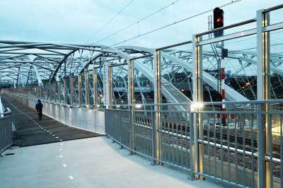 Imponująca nowa przeprawa kolejowa na Wiśle, jest też kładka pieszo-rowerowa - zdjęcie 43